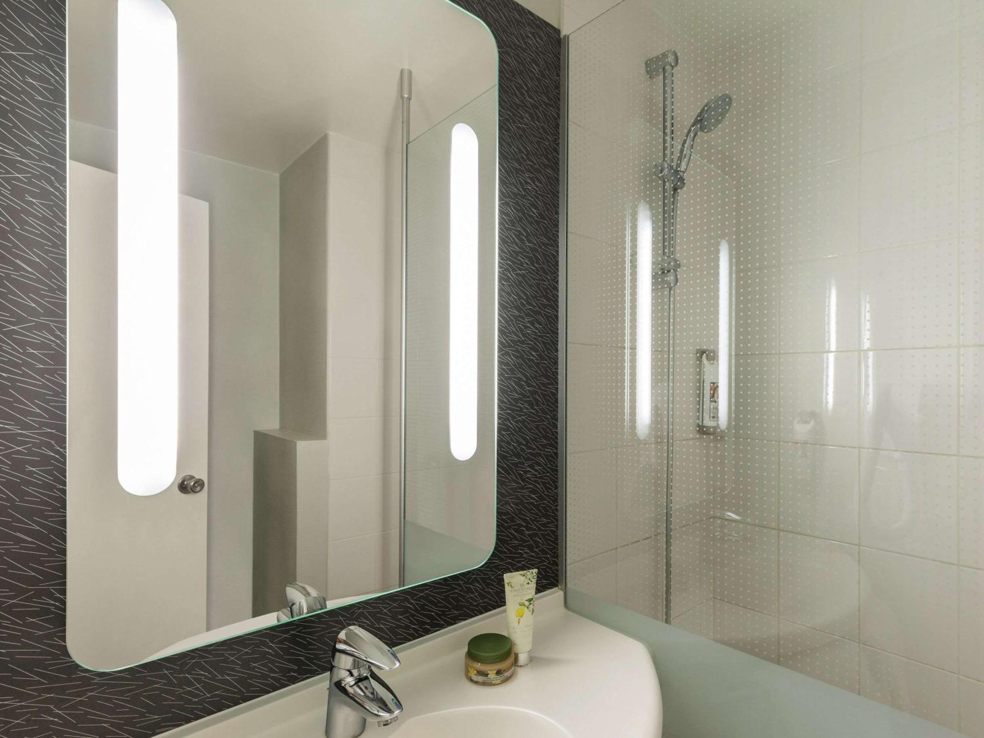Hotel Ibis Paris Velizy